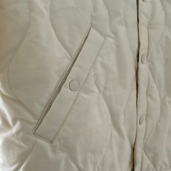 Burton Puffer Jacket - Picture 6 of 15